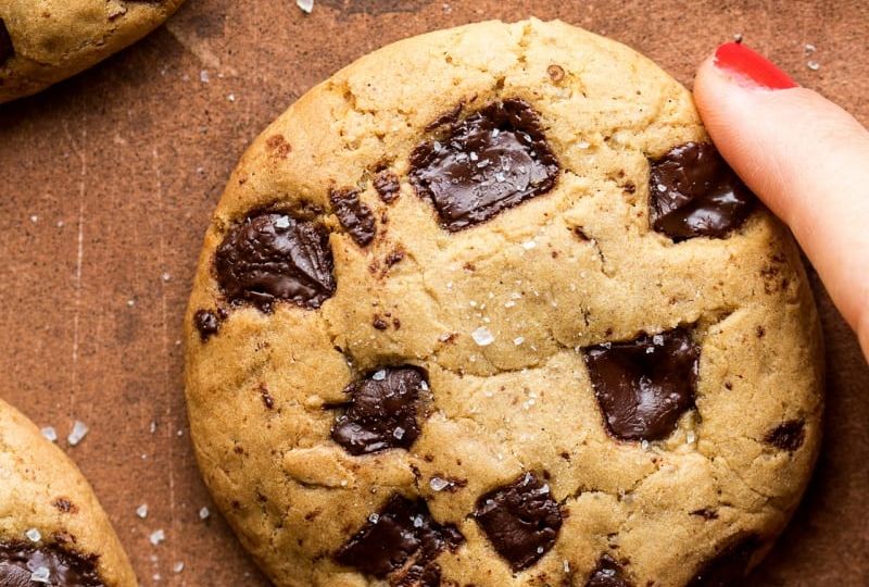 vegan-chocolate-chip-cookies